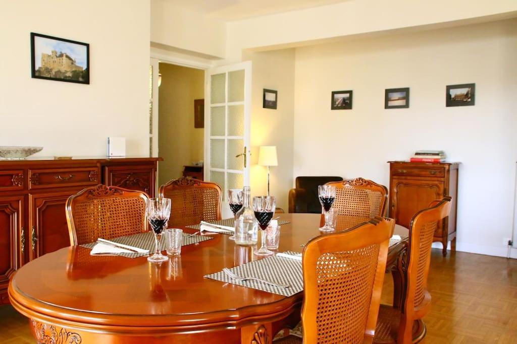 Large 2 Bed-Balcony-7 Mins Walk To Historic Centre Apartment Sarlat-la-Caneda Bagian luar foto